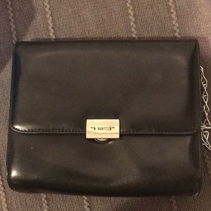 Isanti black crossbody